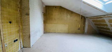 Kleine Wohnung im Dachgeschoss