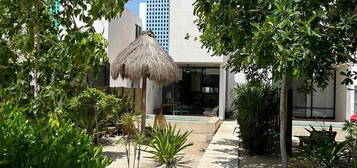 Townhouse En Venta Chicxulub, Merida