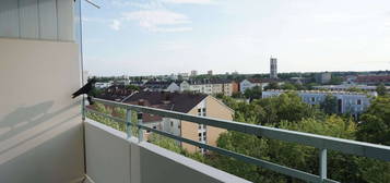 Möblierte Wohnung mit Balkon, EBK, Schwimmbad und Sauna in München Sendling-Westpark