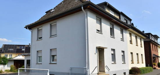 Hennef-Zentrum: Mehrfamilienhaus mit vielen Nutzungsmöglichkeiten