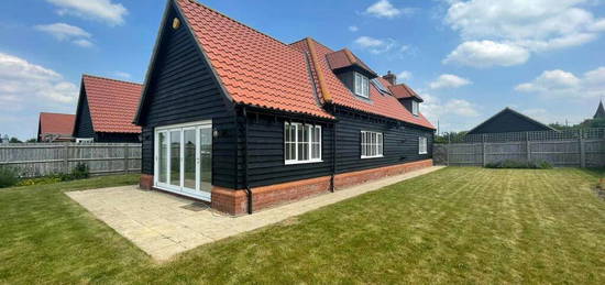 3 bedroom detached house