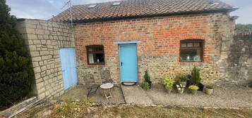 Cottage to rent in Strawgate Lane, Stapleton, North Yorkshire DL2