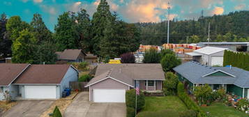 6995 2nd St SE, Turner, OR 97392