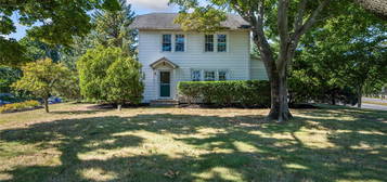 645 Hamilton Ave, Mattituck, NY 11952