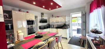 Vente maison 6 pièces 140 m²