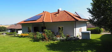 Traumhafter Bungalow - Perfekt gepflegt, stilvoll eingerichtet und absolute Ruhelage am Waldrand