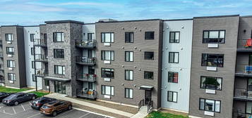 50 Lian St #305, Fredericton, NB E3C 0N4