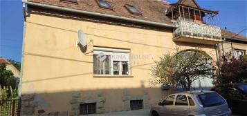 150 nm-es ház eladó Pécs