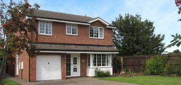 5 bedroom detached house to rent