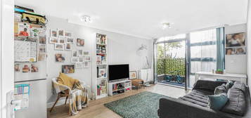 Flat for sale in Maltings Close, London E3