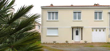 Maison  à vendre, 4 pièces, 3 chambres, 80 m²