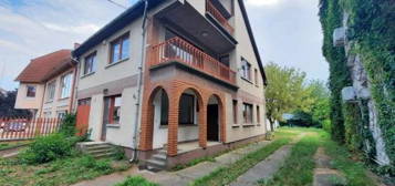 Eladó családi ház, Jászberényben 118 M Ft, 4+1 szobás
