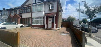 4 bedroom semi-detached house