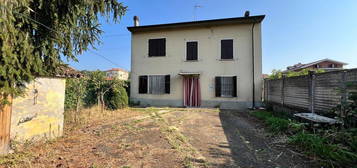 Casa indipendente in vendita in via Guglielmo Marconi, 1