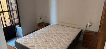 Apartamento de alquiler en Centro - Sagrario