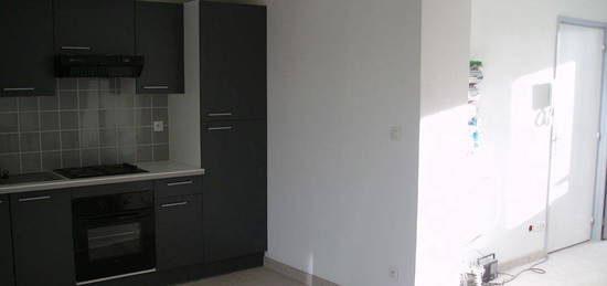 Appartement type F2 Maing