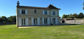 Maison de charme 177 m2 4 chambres 2000 m2 de terrain