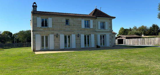 Maison de charme 177 m2 4 chambres 2000 m2 de terrain