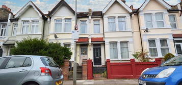 3 bed terraced house for sale