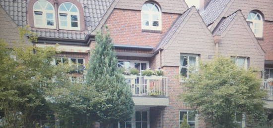 Gepflegte 2-Zimmer-Terrassenwohnung mit Einbauküche in Sasel, Ham