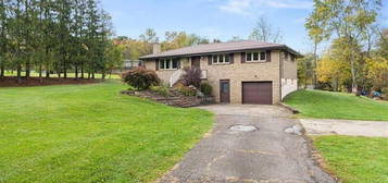 135 Winterset Rd, Baden, PA 15005