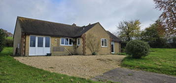 Bungalow to rent in East Orchard, Shaftesbury, Dorset SP7