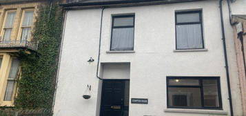 2 bed flat to rent