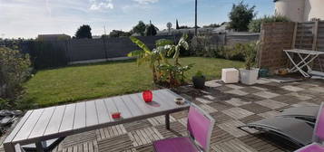 SAINTE-LUCE-SUR-LOIRE - Maison T5 de 140 m² avec garage et jardin