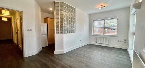 2 bed flat to rent