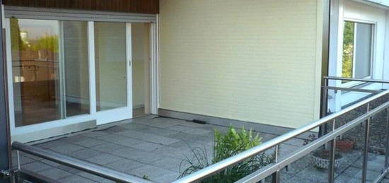 Penthouse mit großer überdachter Dachterrasse und Garage zentral in Herne