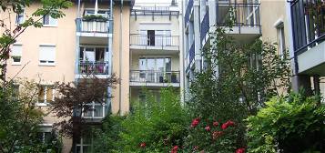 Schöne, geräumige zwei Zimmer Wohnung in München, Obersendling direkt an der U3 "Aidenbachstraße"