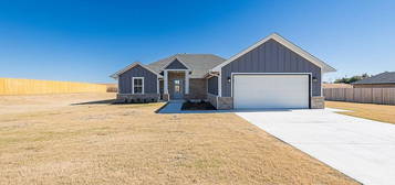 5519 Willow Way, Shawnee, OK 74804