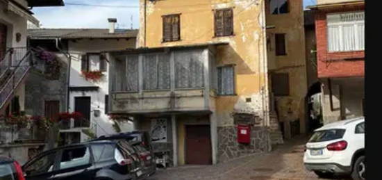 Casa indipendente in vendita in frazione Sevignano