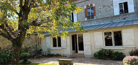 Maison à vendre 16 pièces SOUPPES SUR LOING (77)