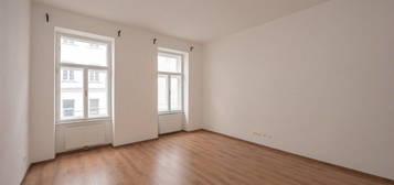 ++NEU++ Sanierte 2-Zimmer Altbau-Wohnung mit Balkonoption in toller Lage! AirBnB laut WEV erlaubt