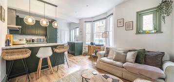 Flat for sale in Oaksford Avenue, Sydenham, London SE26