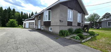 2074 Commerciale Street, Saint-François-de-Madawaska, New Brunswick