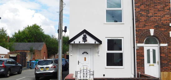 End terrace house to rent in Abbey Hey Lane, Abbey Hey, Manchester M18