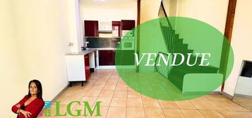 Maison de ville  à vendre, 3 pièces, 2 chambres, 58 m²