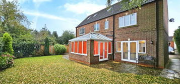 6 bedroom detached house for sale