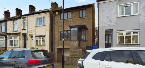 3 bedroom detached house