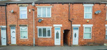 Terraced house for sale in Kilton Road, Worksop S80