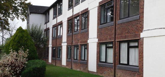 Flat to rent in Highmoor, Amersham HP7