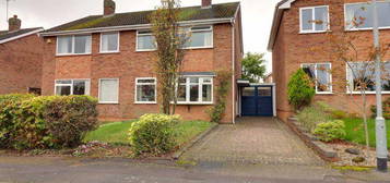 3 bedroom semi-detached house for sale