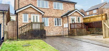 2 bedroom semi-detached house for sale