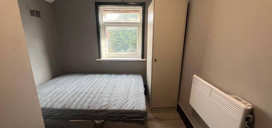 Flat to rent in Stapleton Lane, Leicester LE9