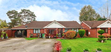 4 bed detached house for sale