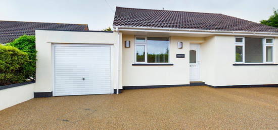 Bungalow to rent in Churchill Close, Clevedon, North Somerset BS21