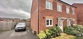 2 bed semi-detached house for sale