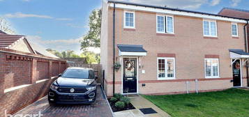 3 bedroom semi-detached house for sale